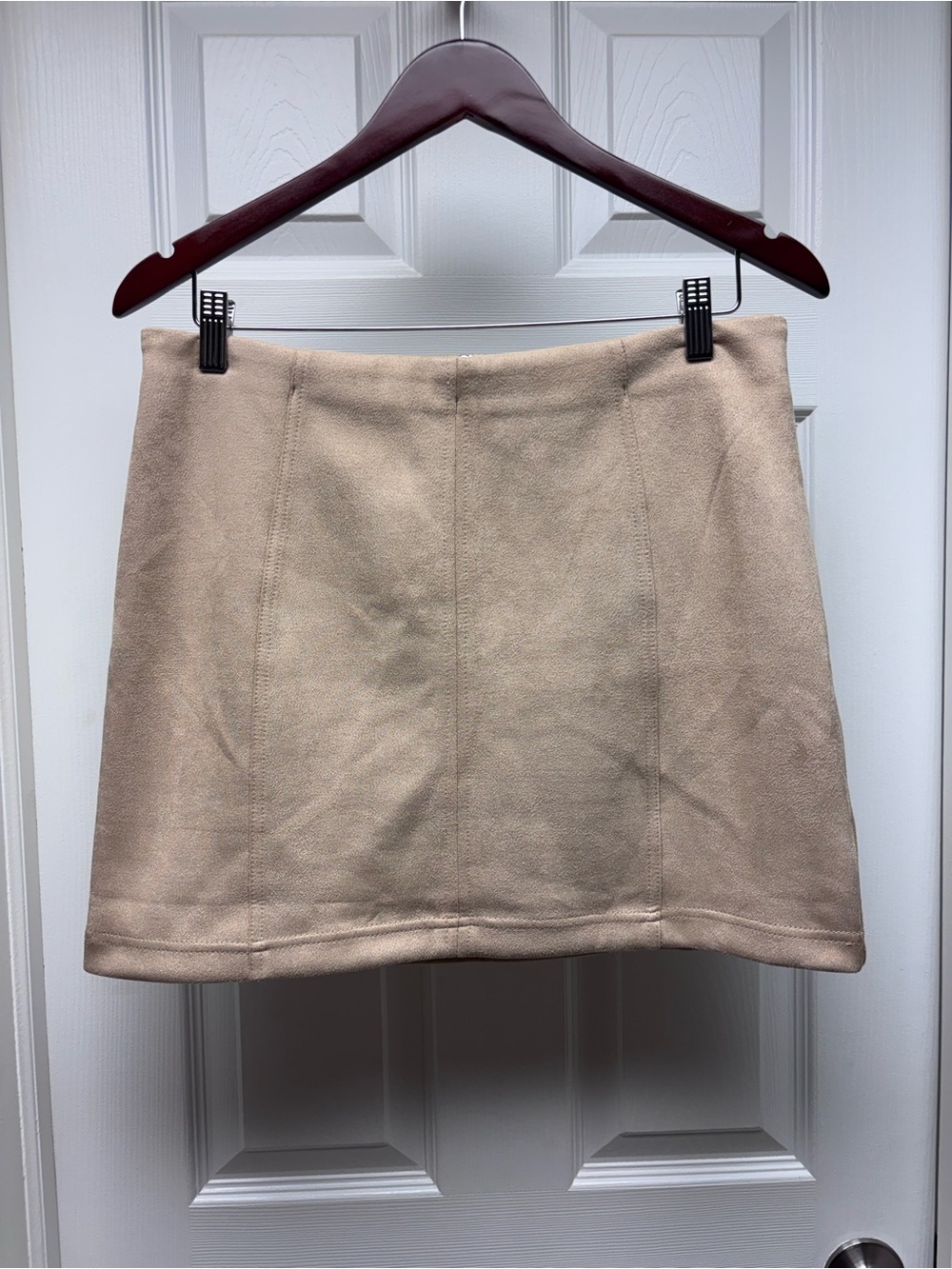 Shinestar Beige Faux Suede Mini Skirt | Size Large | Zip Back